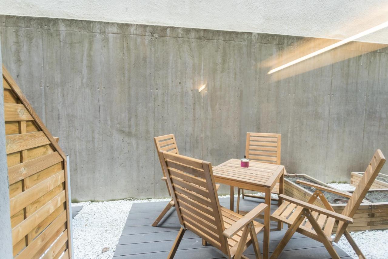 Peaceful Basement Apartment With Terrace & Free Gym Budapest Bagian luar foto